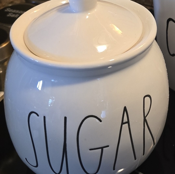 Rae Dunn Sugar and Creamer Set - Picture 2 of 4